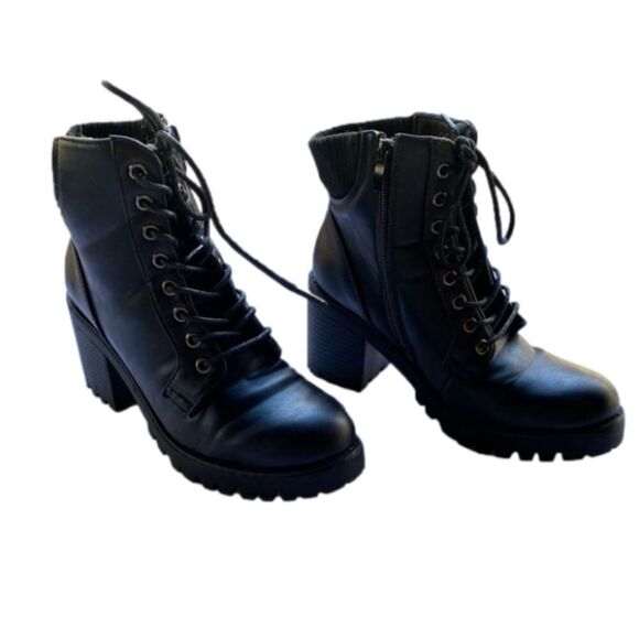 Olivia and Kate Women's Heeled Work Boots, Laced with side zippers Size 6‎ Biker - Picture 3 of 11
